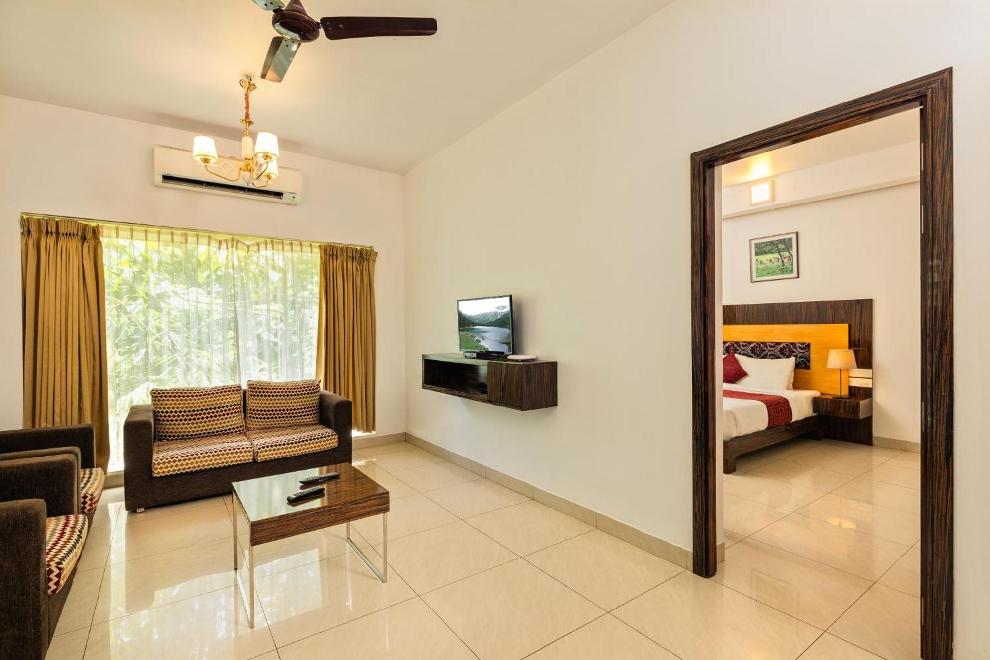 Casa Rio Resorts Athirappilly Extérieur photo