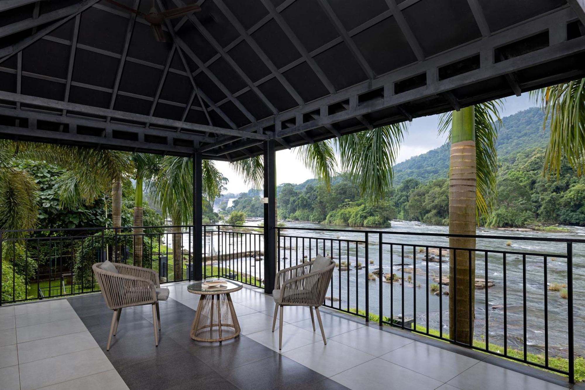 Casa Rio Resorts Athirappilly Extérieur photo